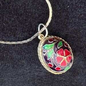 Stunning Floral Fabergé Style Enamel Egg Pendant Necklace Black Red Green Design